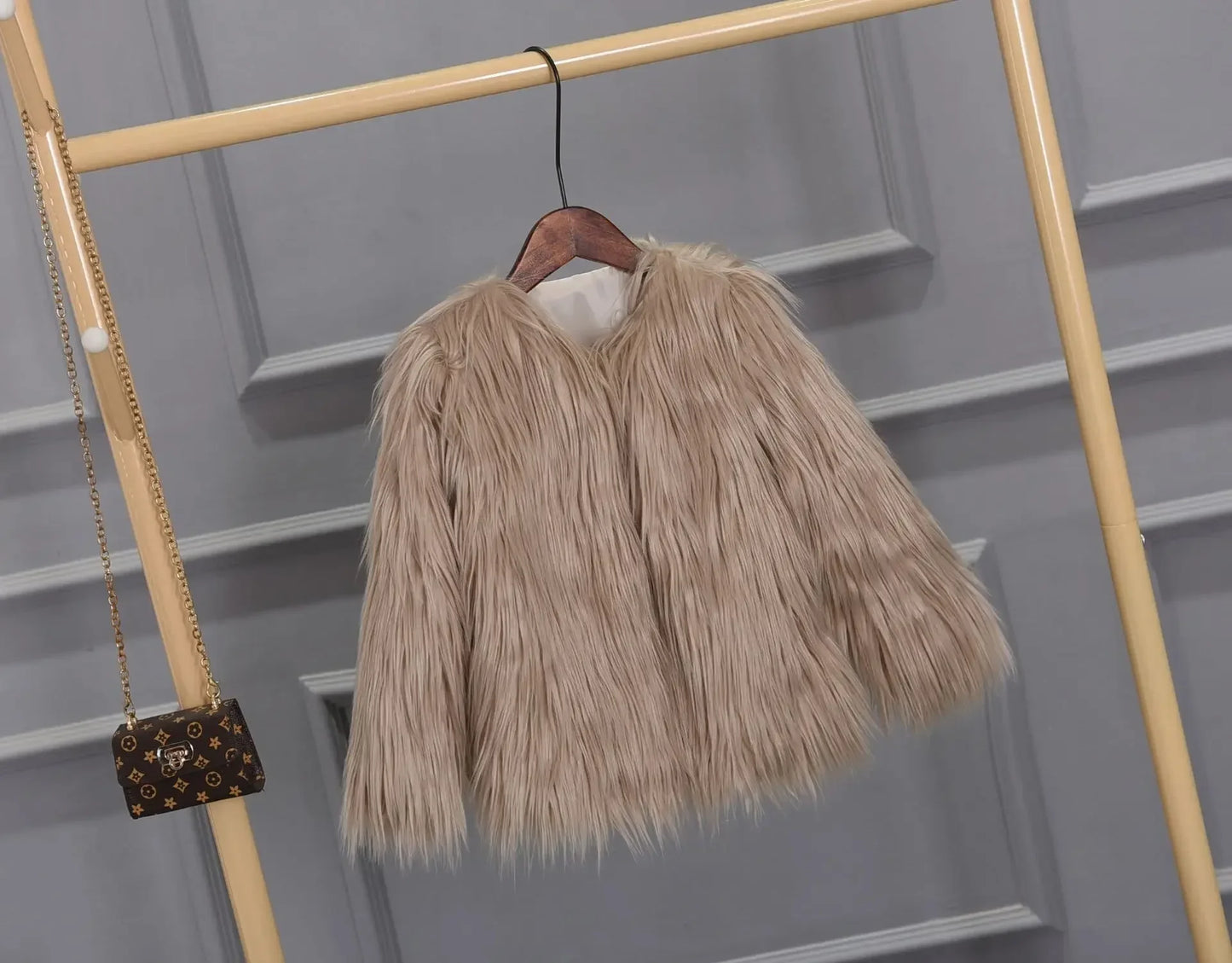 Women Faux Fur Coat Long Sleeve Covered Button Cardigan Thick Warm Fur Jackets Color Loose Casual Slim Y2k Round Neck Autumn