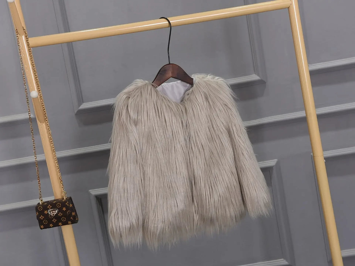 Women Faux Fur Coat Long Sleeve Covered Button Cardigan Thick Warm Fur Jackets Color Loose Casual Slim Y2k Round Neck Autumn