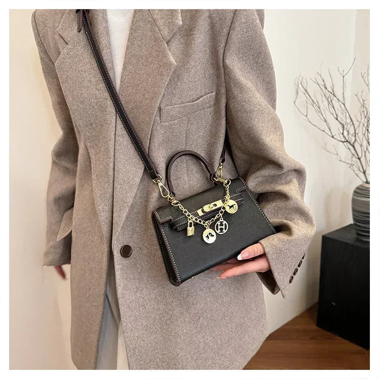 2025 Luxury Leather Tote Bag for Women - Minimalist Crossbody Purse, Premium Small-Batch Work & Office Handbag
