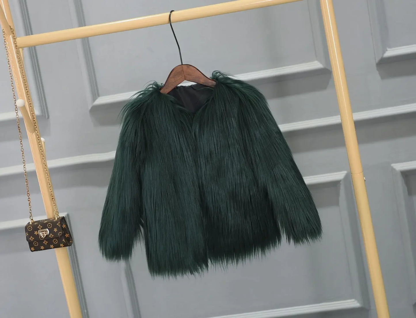 Women Faux Fur Coat Long Sleeve Covered Button Cardigan Thick Warm Fur Jackets Color Loose Casual Slim Y2k Round Neck Autumn